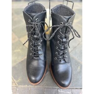 Chunky lNaturalizer Womens Madalynn‎ 2 Faux Leather Lace-Up Booties Size 8.5